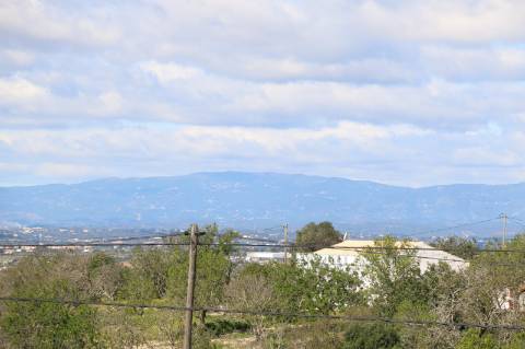 Moradia T3 a poucos minutos de Albufeira com deslumbrante vista mar!
