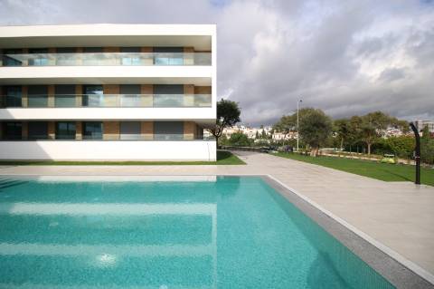 Apartamento T2 R/C (D)