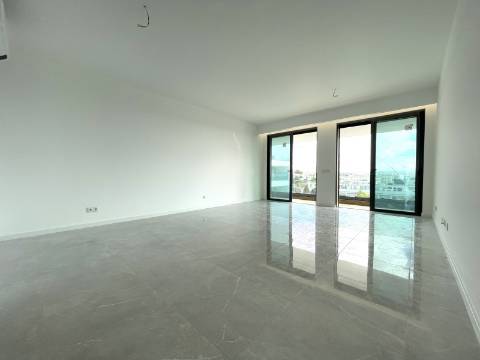 Apartamento T2 R/C (D)