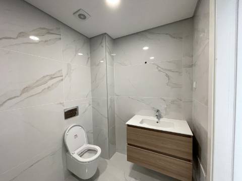 Apartamento T2 R/C (D)