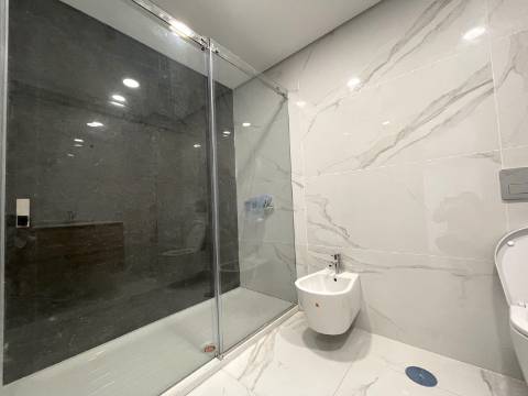 Apartamento T2 R/C (D)