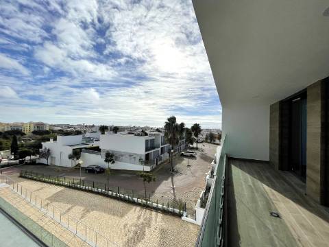 Apartamento T2 R/C (D)