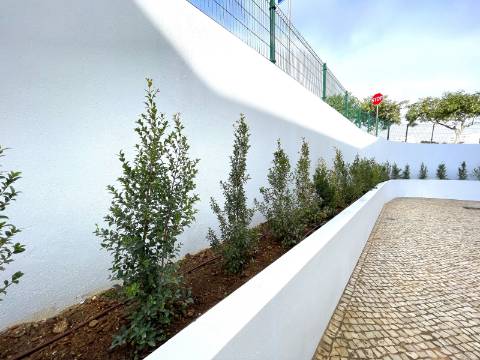 Apartamento T2 R/C (D)