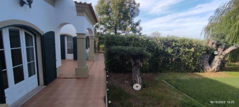 Fantástica Moradia independente T4 entre Silves/ São Bartolomeu de Messines