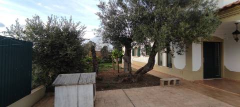 Fantástica Moradia independente T4 entre Silves/ São Bartolomeu de Messines
