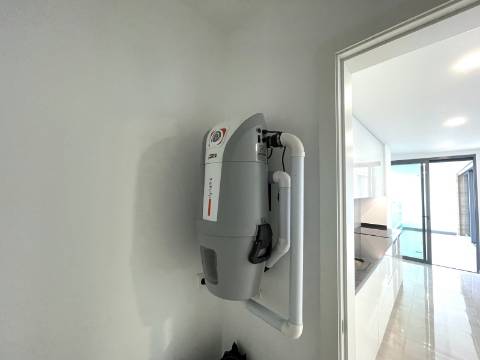 Apartamento T3 com garagem e piscina| Albufeira (C)