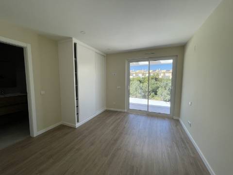 Moradia T3 em condomínio com piscina | Albufeira