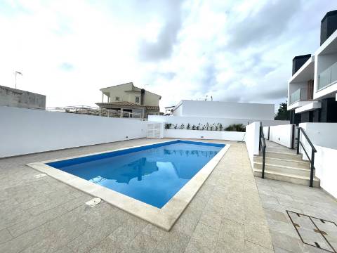 Moradia T3 em condomínio com piscina | Albufeira