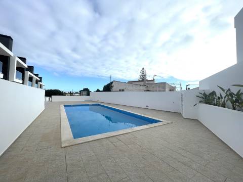 Moradia T3 em condomínio com piscina | Albufeira