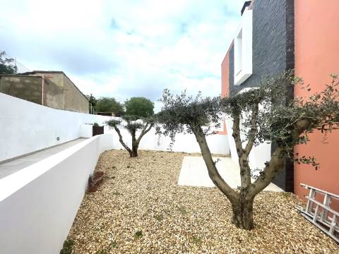 Moradia T3 em condomínio com piscina | Albufeira