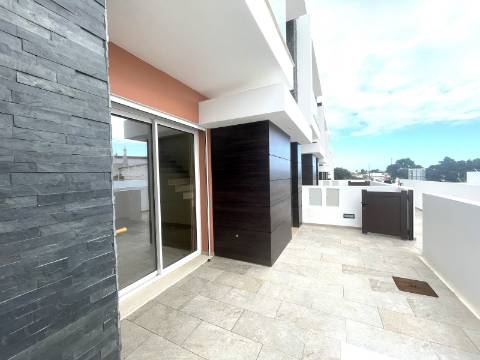 Moradia T3 em condomínio com piscina | Albufeira