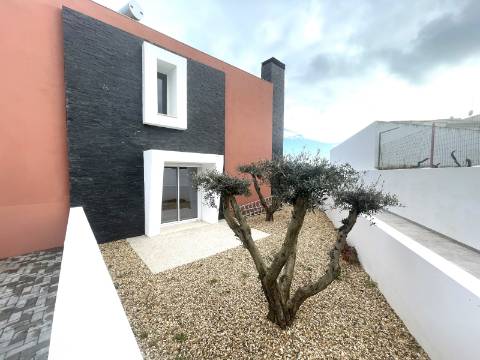 Moradia T3 em condomínio com piscina | Albufeira