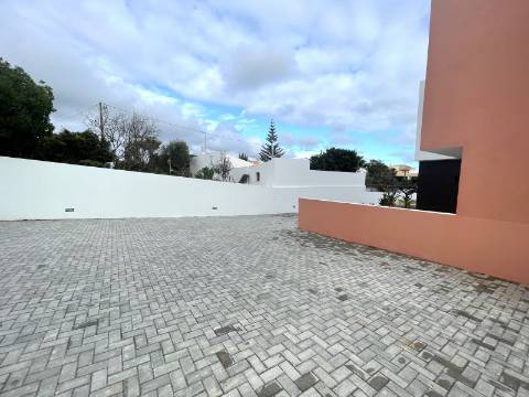 Moradia T3 em condomínio com piscina | Albufeira