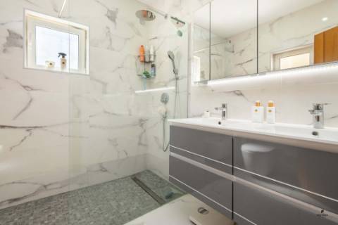 Apartamento com 3 quartos, piscina e vista para o campo de golfe| Carvoeiro