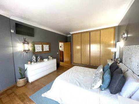 Moradia com 4 quartos, garagem e piscina | Albufeira