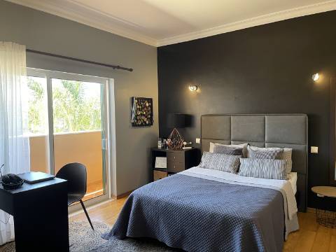 Moradia com 4 quartos, garagem e piscina | Albufeira