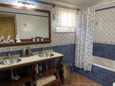 Moradia com 4 quartos, garagem e piscina | Albufeira