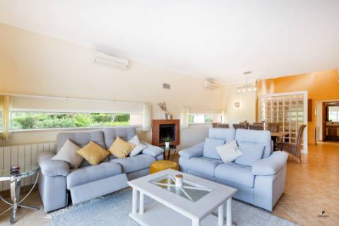 Moradia T4 com piscina com vista Golf