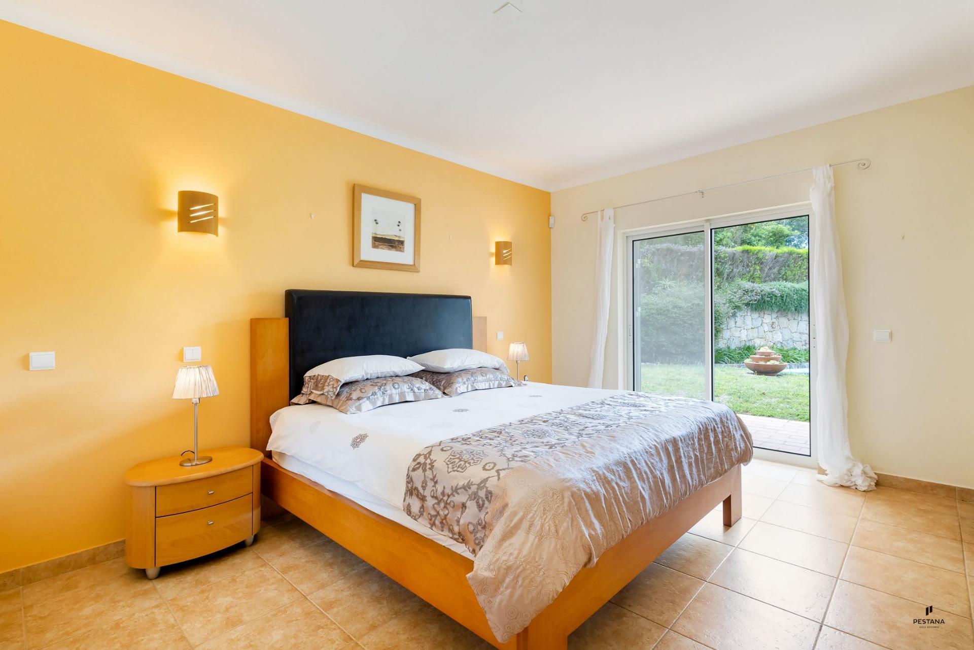 Moradia T4 com piscina com vista Golf