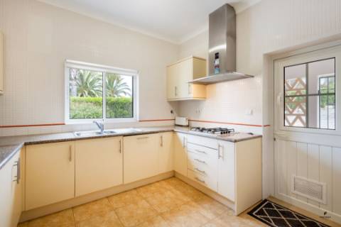 Moradia T4 com piscina com vista Golf