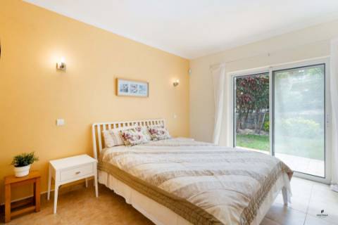 Moradia T4 com piscina com vista Golf