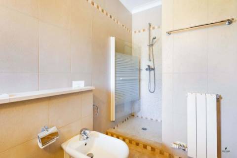 Moradia T4 com piscina com vista Golf