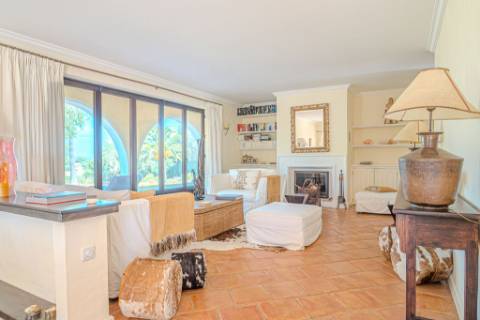 Quinta Exclusiva em Albufeira | T6 + T3 | Piscina, Sauna e Vista Mar