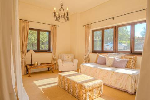 Quinta Exclusiva em Albufeira | T6 + T3 | Piscina, Sauna e Vista Mar