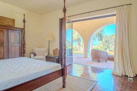 Quinta Exclusiva em Albufeira | T6 + T3 | Piscina, Sauna e Vista Mar