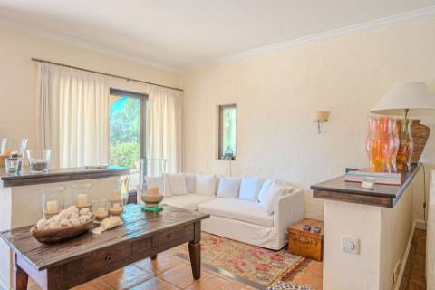 Quinta Exclusiva em Albufeira | T6 + T3 | Piscina, Sauna e Vista Mar