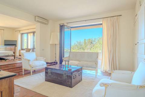 Quinta Exclusiva em Albufeira | T6 + T3 | Piscina, Sauna e Vista Mar