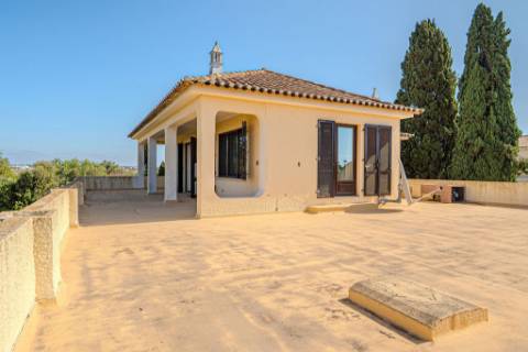 Quinta Exclusiva em Albufeira | T6 + T3 | Piscina, Sauna e Vista Mar