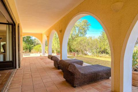 Quinta Exclusiva em Albufeira | T6 + T3 | Piscina, Sauna e Vista Mar