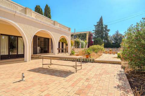 Quinta Exclusiva em Albufeira | T6 + T3 | Piscina, Sauna e Vista Mar