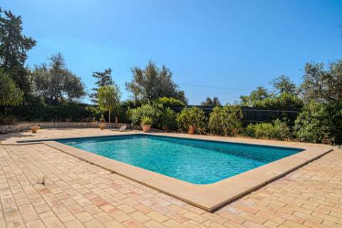 Quinta Exclusiva em Albufeira | T6 + T3 | Piscina, Sauna e Vista Mar