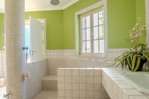 Quinta Exclusiva em Albufeira | T6 + T3 | Piscina, Sauna e Vista Mar