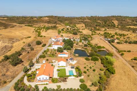 
Moradia familiar com 4 quartos na zona rural de Messines - Silves