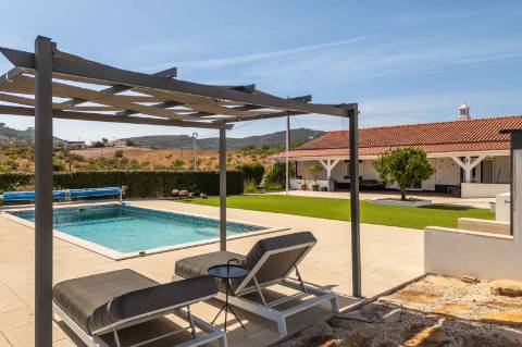 
Moradia familiar com 4 quartos na zona rural de Messines - Silves