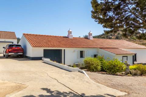 
Moradia familiar com 4 quartos na zona rural de Messines - Silves