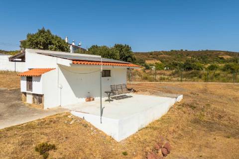 
Moradia familiar com 4 quartos na zona rural de Messines - Silves