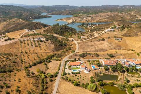 
Moradia familiar com 4 quartos na zona rural de Messines - Silves