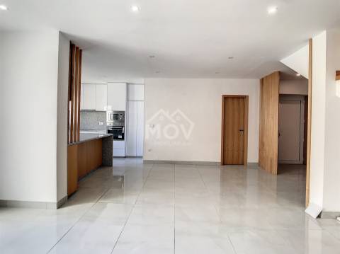 Moradia T3 com garagem fechada