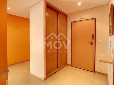 Apartamento T3 com terraço e jardim privativo