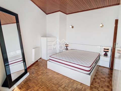 Apartamento T3+2 Duplex e com vistas mar