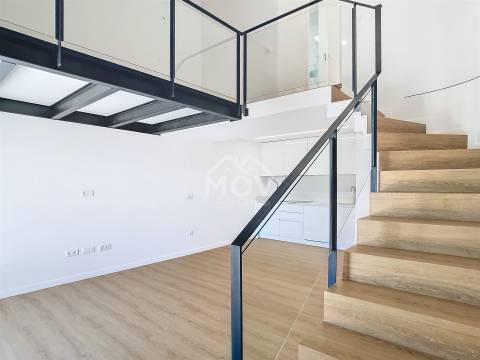 Moradia T3 na 1ª Linha de Mar