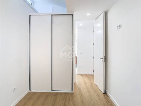 Moradia T3 na 1ª Linha de Mar