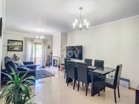 Apartamento T3 com terraço