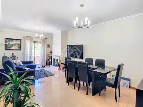 Apartamento T3 com terraço