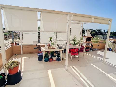Apartamento T3 com terraço