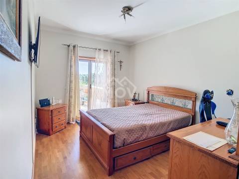 Apartamento T3 com terraço